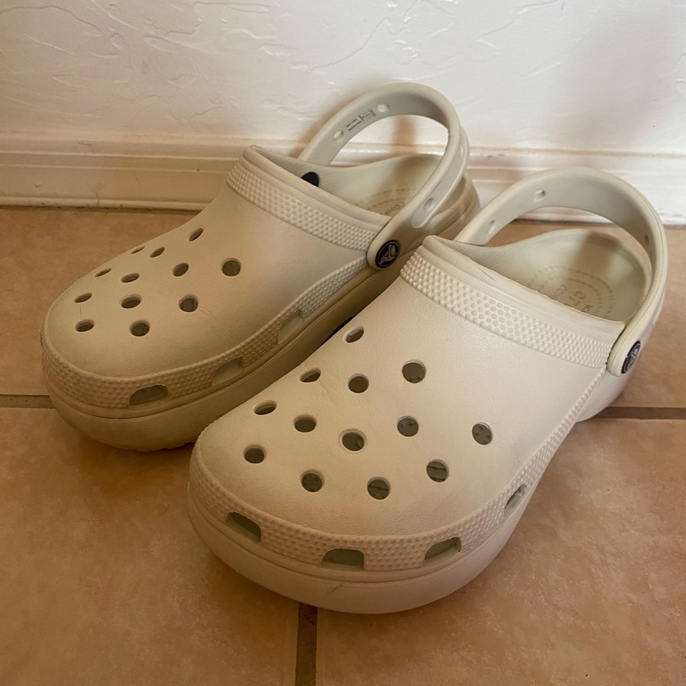Platform Crocs